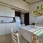 Gorana With Swimming Pool 아파트 *