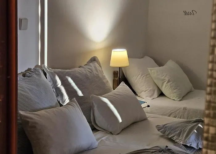 아파트 Gorana With Swimming Pool *